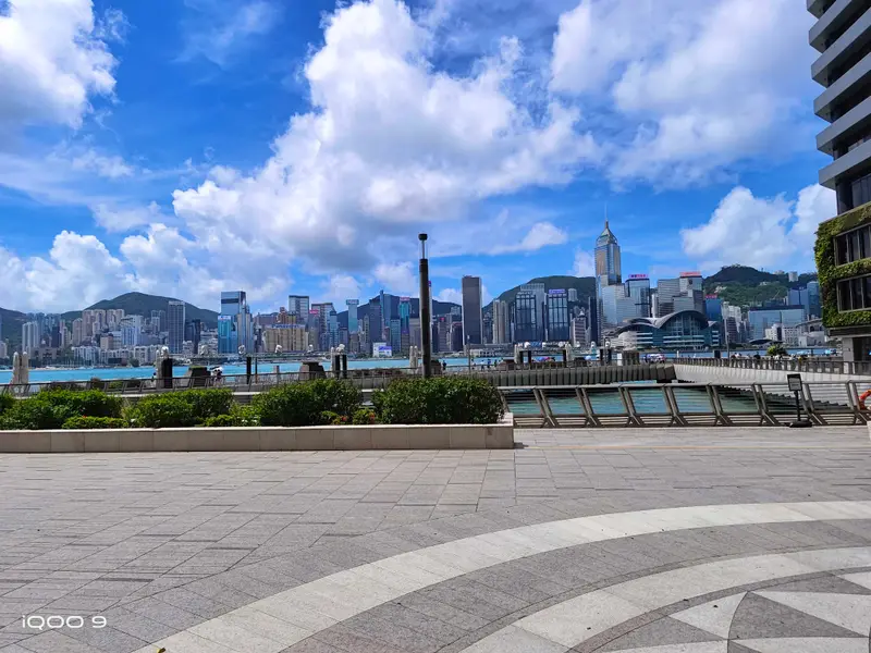 Hong Kong · 08