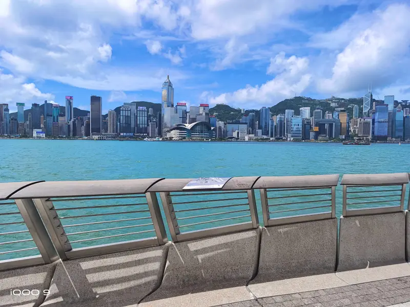 Hong Kong · 10