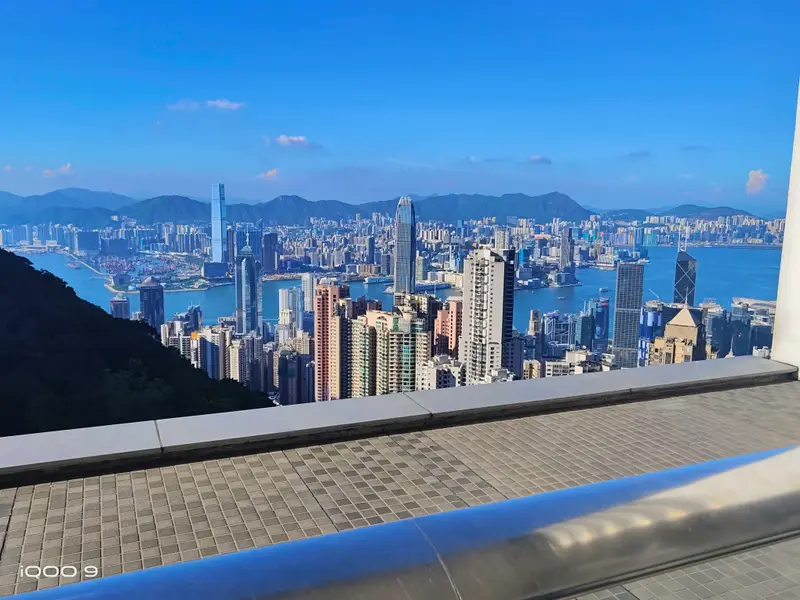 Hong Kong · 44