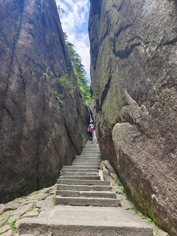 Huangshan · 64