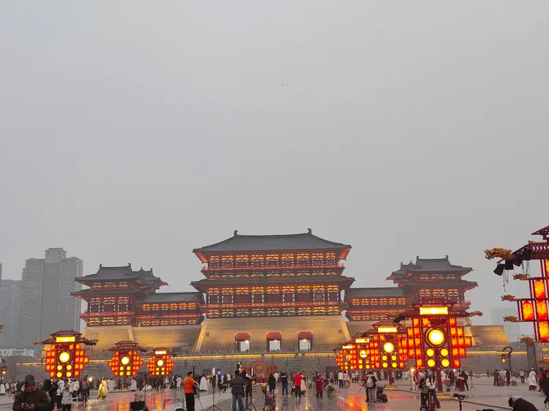 Luoyang · 11