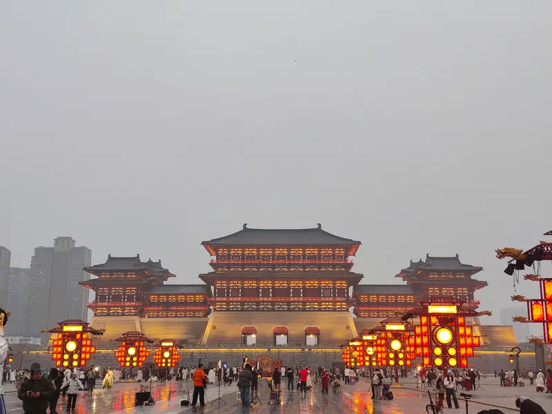 Luoyang · 12