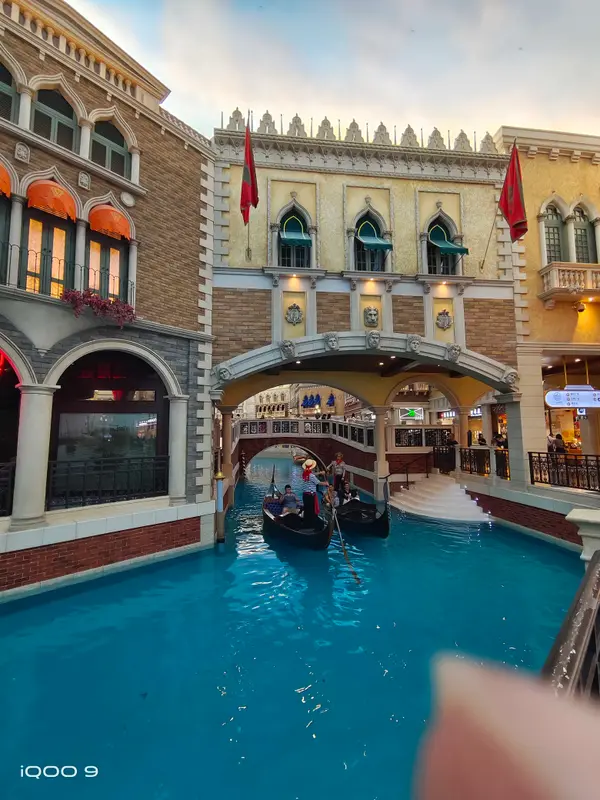 Macau · 30
