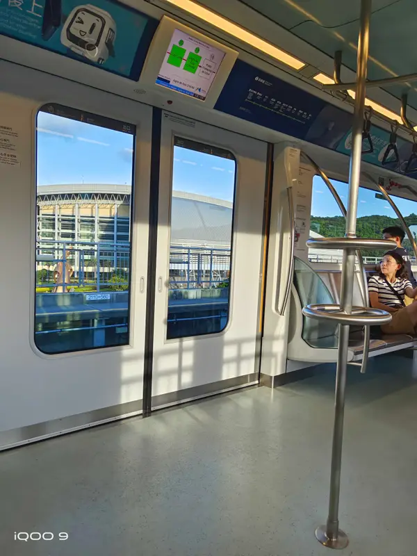 Macau · 33
