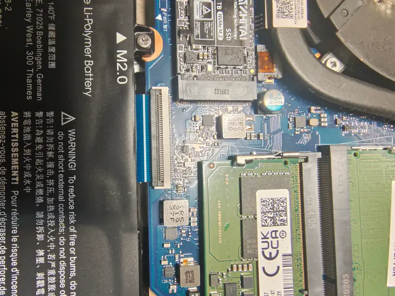 OMEN 8pro Teardown · 02