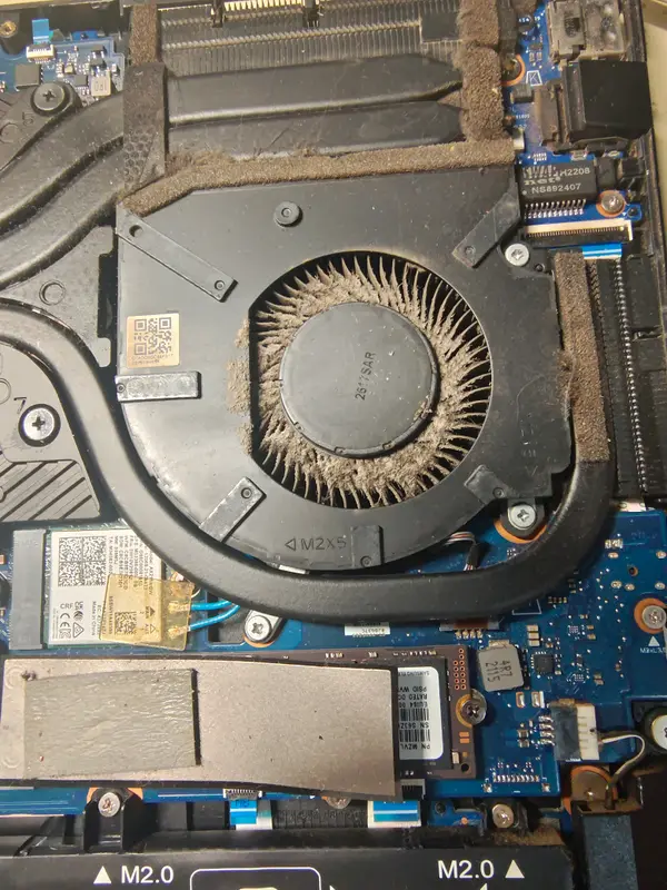 OMEN 8pro Teardown · 03