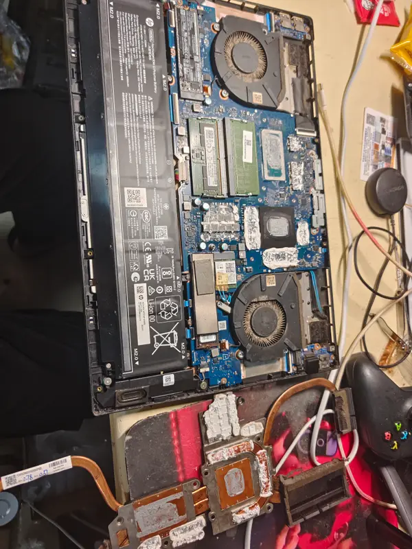 OMEN 8pro Teardown · 05